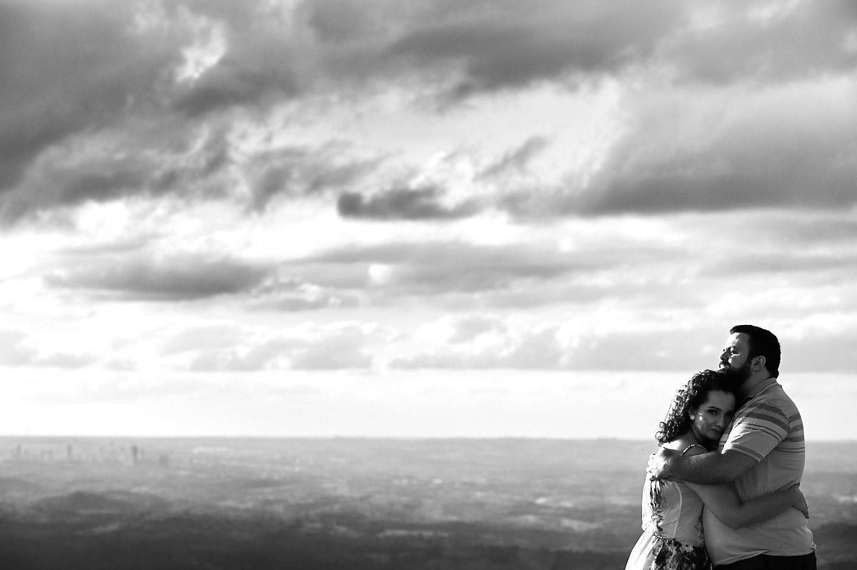 ensaio de ana cecilia e paulo na pedra de Santo Antônio em Fagundes Paraíba
