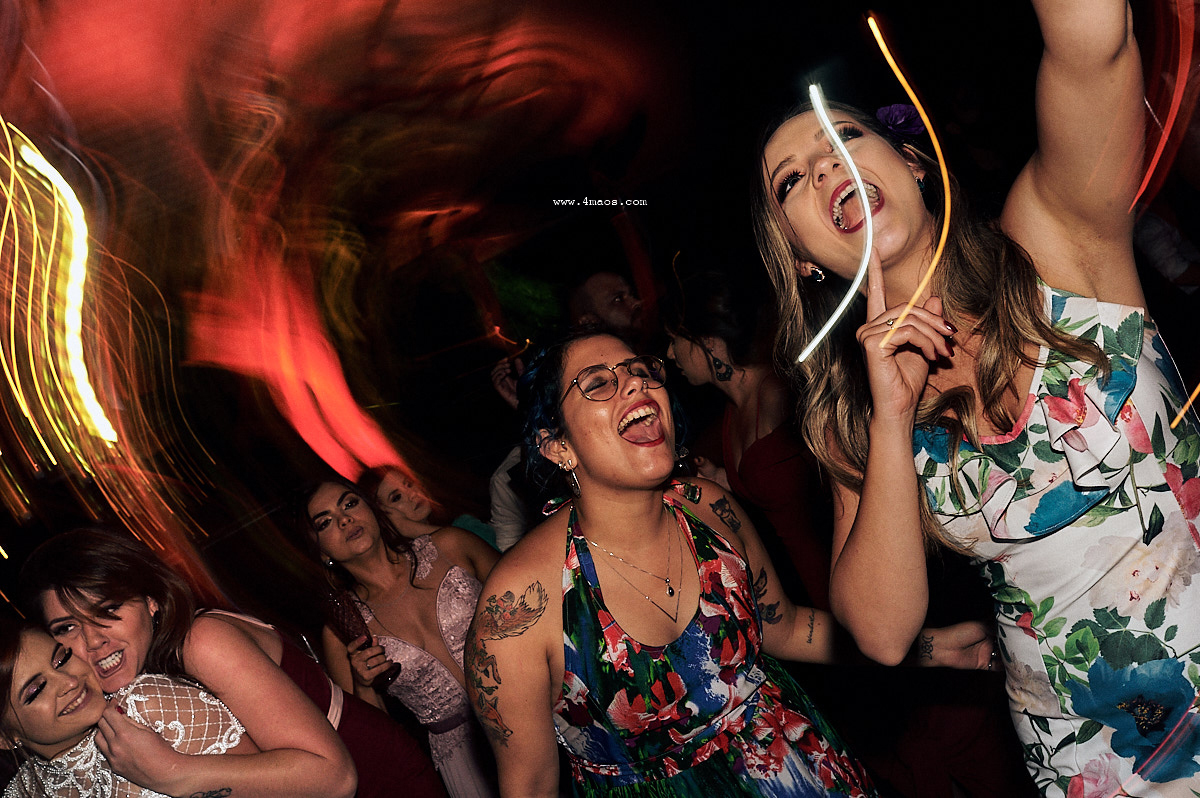 casamento de kenis e kito por 4maos fotografias no recanto dos encantos, festa