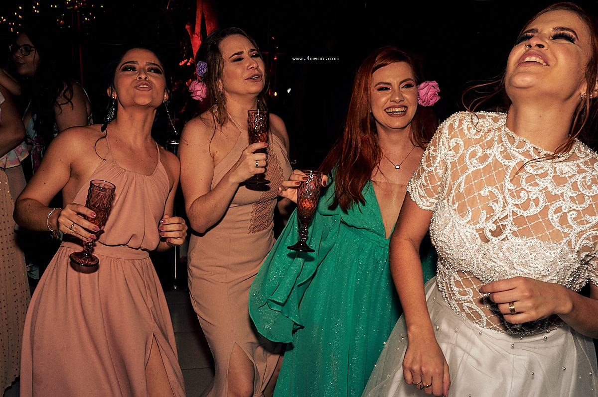 casamento de kenis e kito por 4maos fotografias no recanto dos encantos, festa