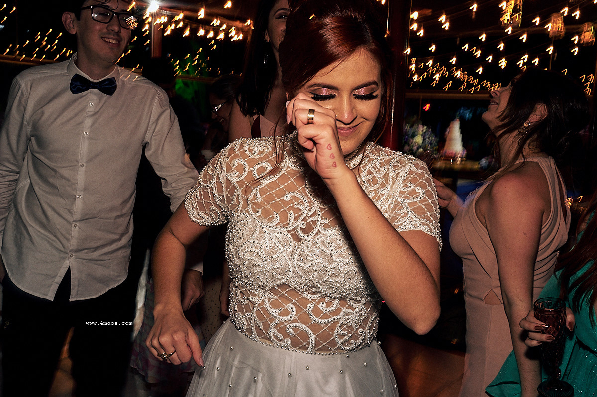 casamento de kenis e kito por 4maos fotografias no recanto dos encantos, festa