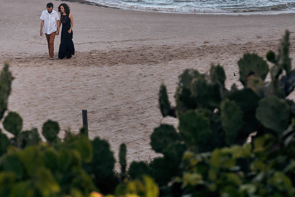 ensaio de prewedding de Katiana e tulio na praia de tambaba por 4Mãos Fotografias 