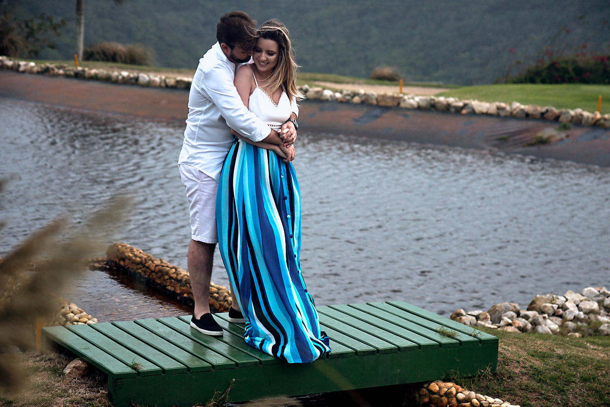 ensaio em Areia do casal Vanessa e Arthur por 4Mãos Fotografias