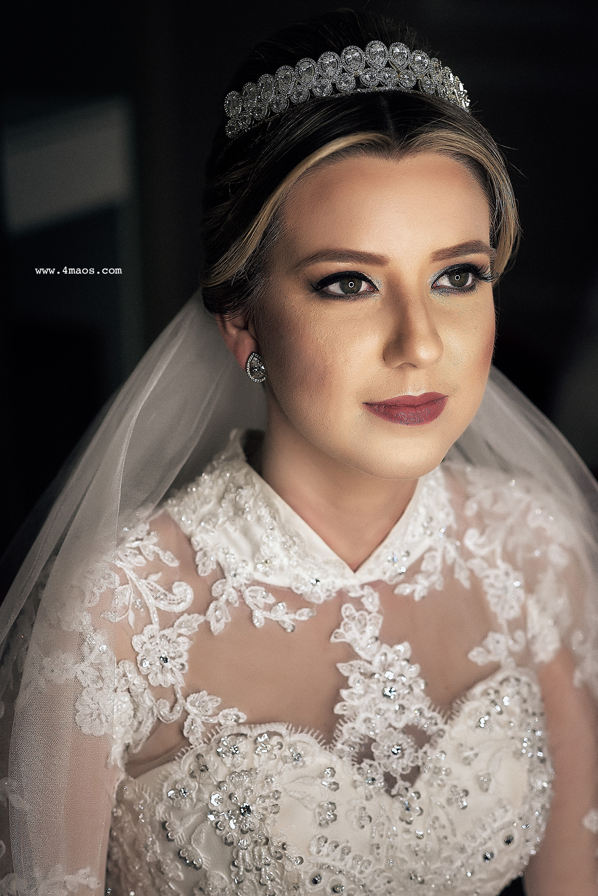 casamento de Vanessa e Arthur por 4Mãos Fotografias, making of da noiva