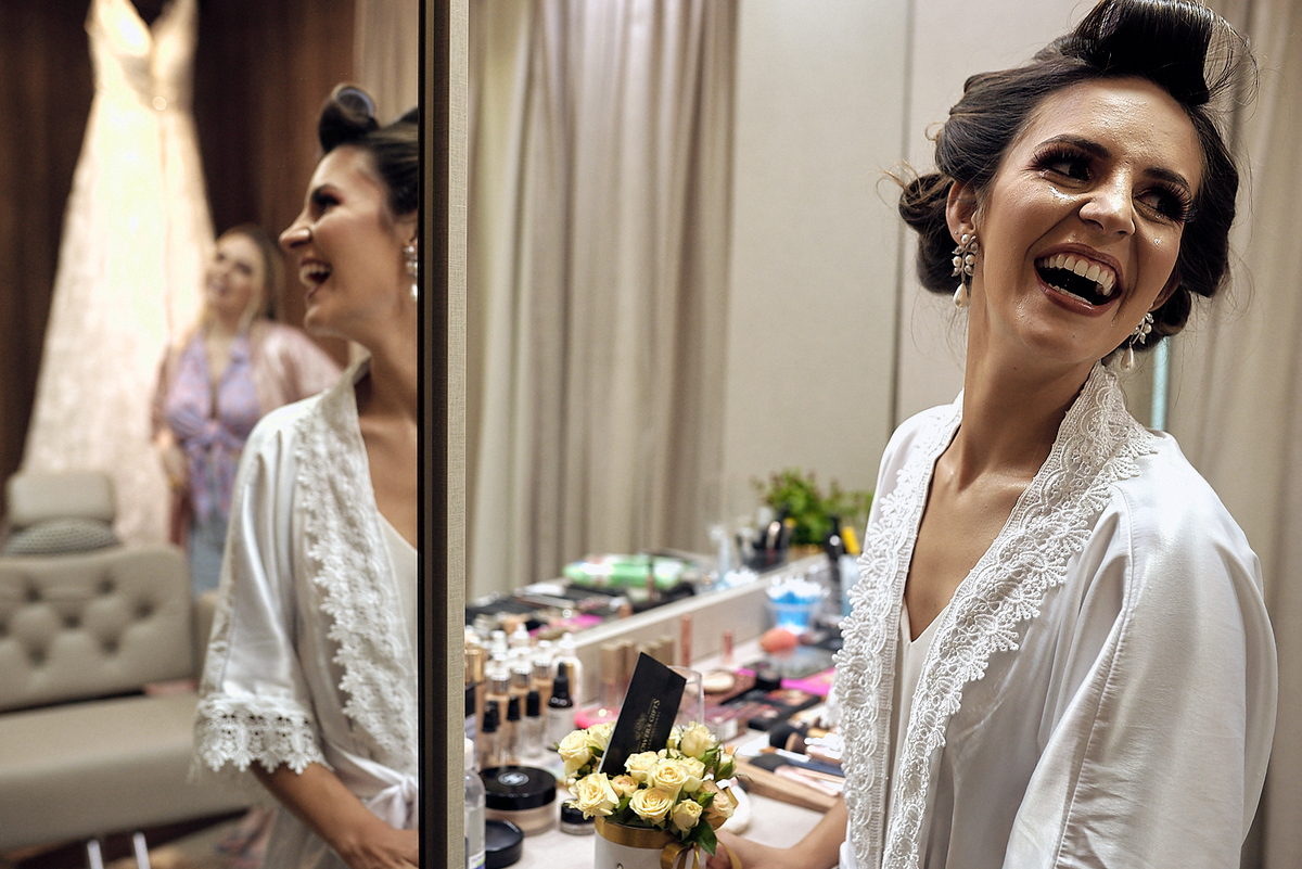 casamento de Hully e Leonardo no Solar da Borborema por 4Mãos Fotografias, making of da noiva
