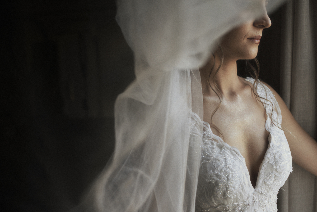 casamento de Hully e Leonardo no Solar da Borborema por 4Mãos Fotografias, making of da noiva