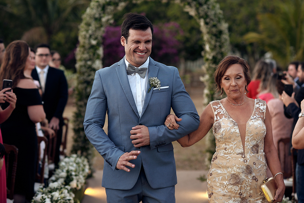 casamento de Hully e Leonardo no Solar da Borborema por 4Mãos Fotografias, cerimonia ao ar livre e no por do sol