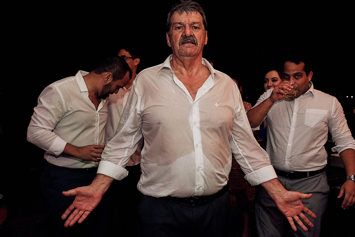 casamento de Hully e Leonardo no Solar da Borborema por 4Mãos Fotografias, cerimonia ao ar livre e no por do sol hora da festa