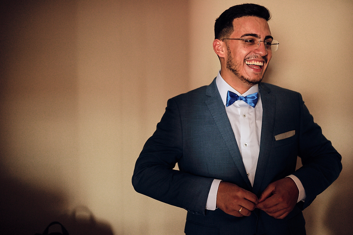 casamento de Iara e Gabriel no Bamboo Recepções em Campina Grande por 4Mãos Fotografias, making of do noivo