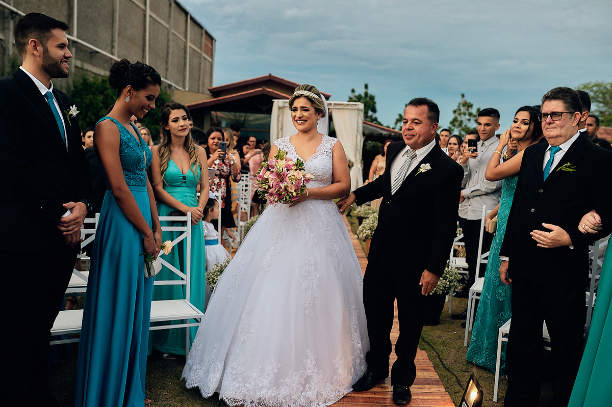 casamento de Iara e Gabriel no Bamboo Recepções em Campina Grande por 4Mãos Fotografias, cerimonia ao ar livre