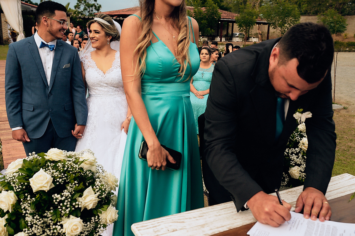 casamento de Iara e Gabriel no Bamboo Recepções em Campina Grande por 4Mãos Fotografias, cerimonia ao ar livre