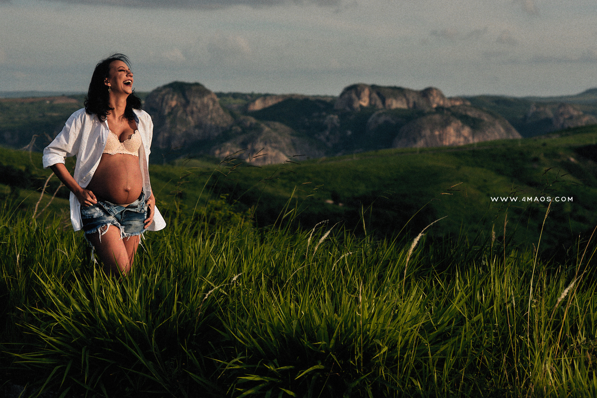 ensaio de gestante de Gabi e João na pousada Villas da Serra por 4Mãos Fotografias - 