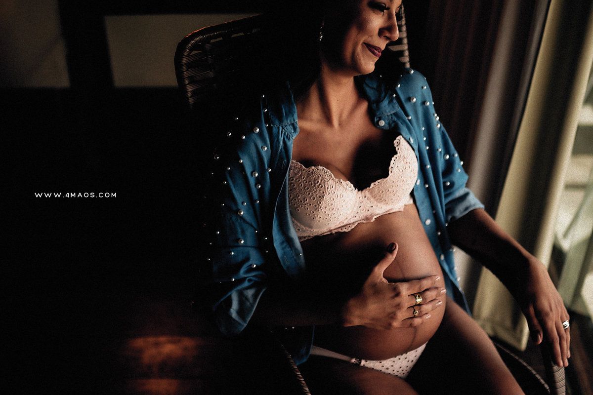 ensaio de gestante de Gabi e João na pousada Villas da Serra por 4Mãos Fotografias - 