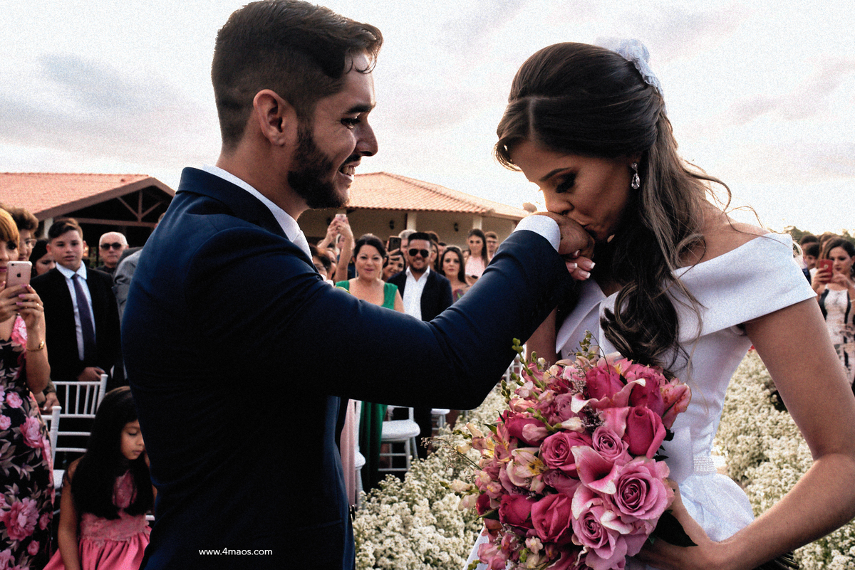 Casamento Tainara + Sivonaldo realizado no La Paloma recepções, casamento ao ar livre, ao entardecer, por 4Mãos Fotografias, cerimônia