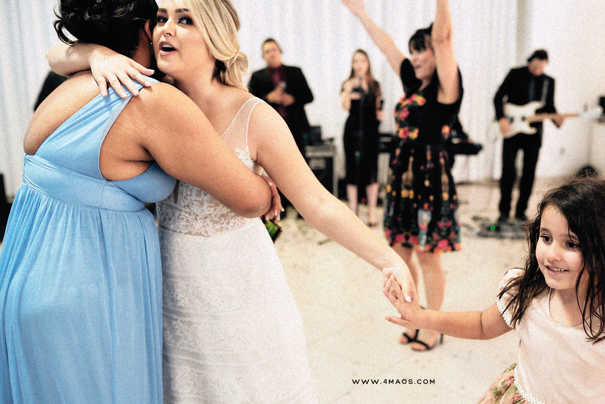 casamento de Suzane e Gustavo por 4Mãos Fotografias, festa