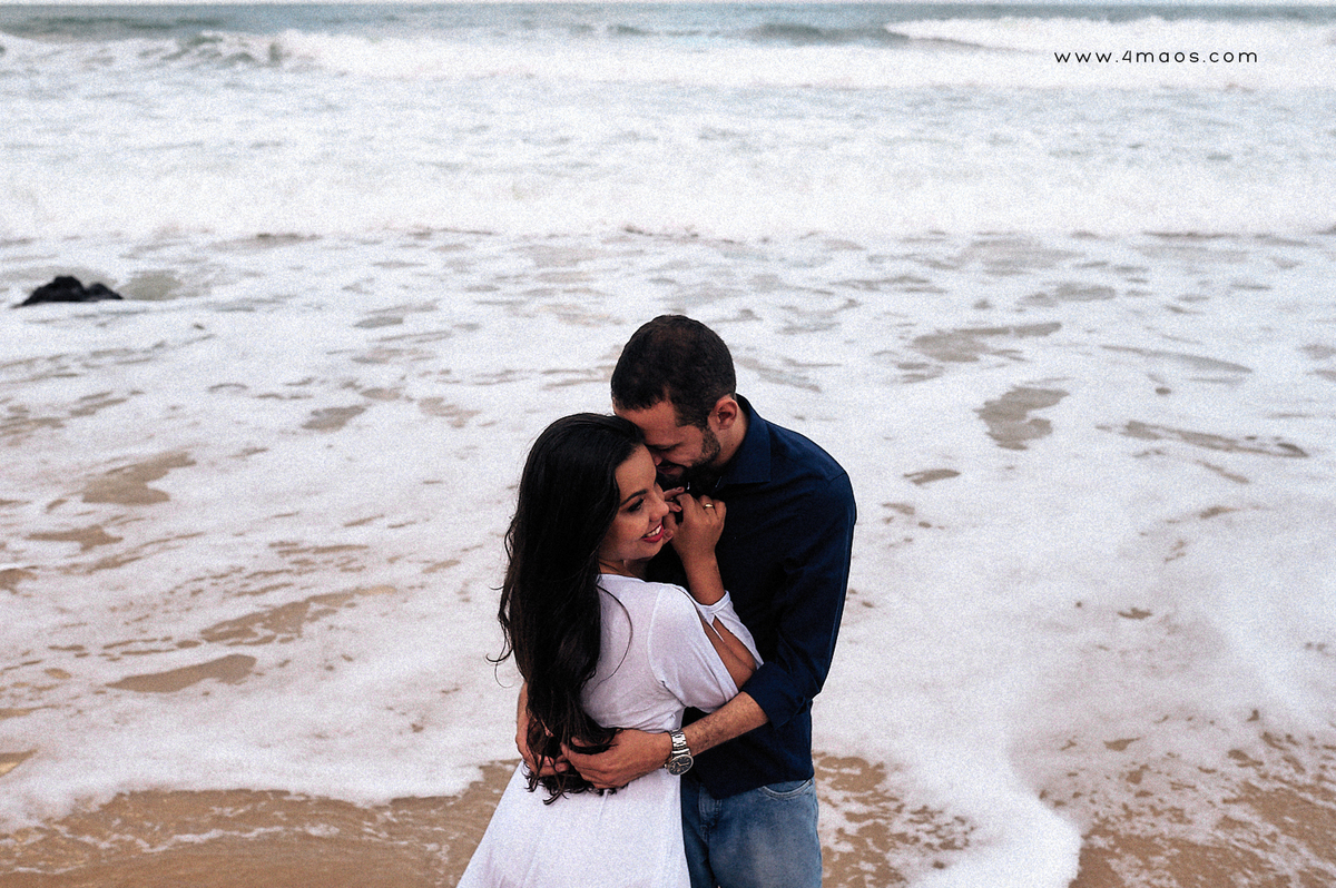 ensaio de pre casamento na praia de Pipa Rio Grande do Norte por 4Mãos Fotografias