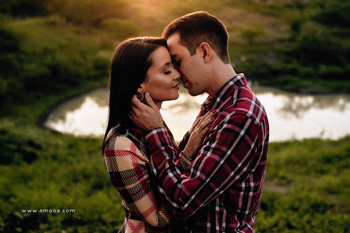 ensaio de pre casamento de Karol e Daniel por 4Mãos Fotografias na Casa de Cumpadi