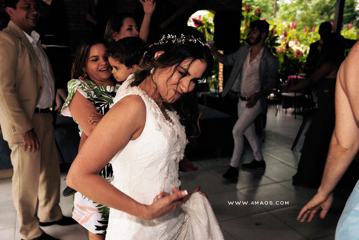 casamento de Ana Flávia e Diego por 4Mãos Fotografias num domingo de manha no Bamboo Recepções