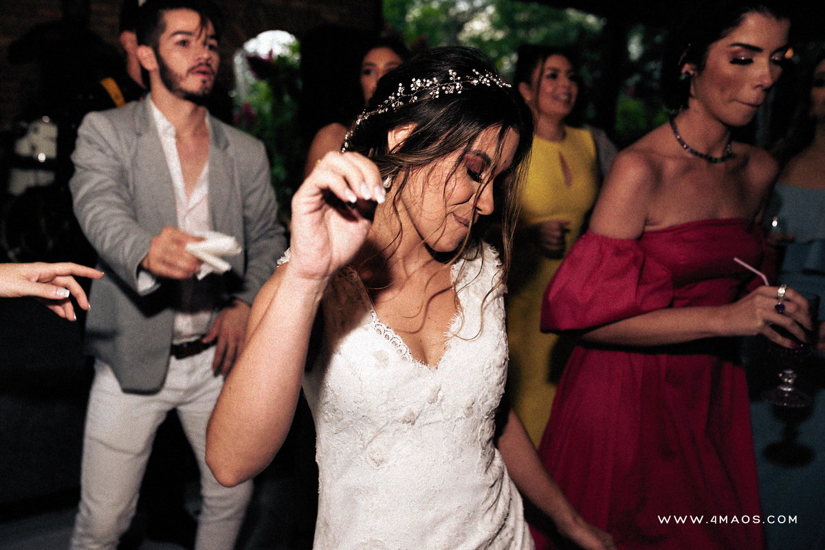 casamento de Ana Flávia e Diego por 4Mãos Fotografias num domingo de manha no Bamboo Recepções