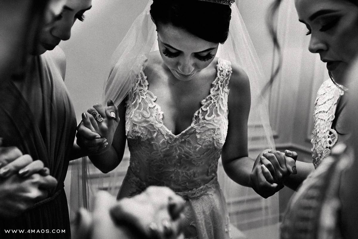 casamento de Karol e Daniel por 4Mãos Fotografias, making of da noiva