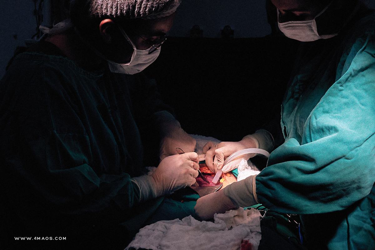 parto de Kamila a espera de Matheus no Hopital Santa Clara, parto cesária, fotografia documental por 4Mãos Fotografias