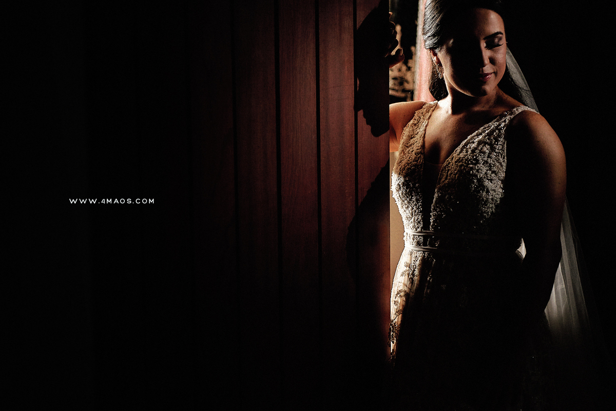 casamento de Mayara e Yámande por 4Mãos Fotografias na Fazenda Campo de Boi, making of da noiva