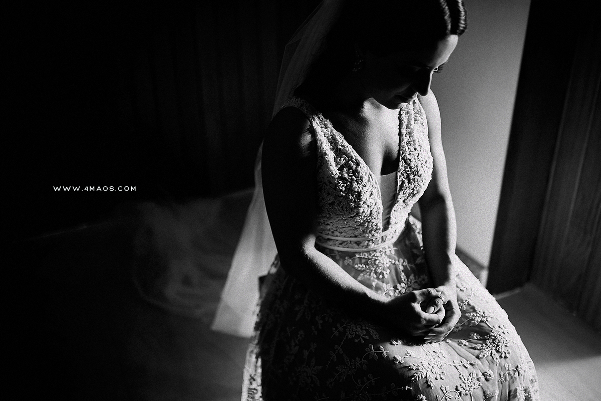 casamento de Mayara e Yámande por 4Mãos Fotografias na Fazenda Campo de Boi, making of da noiva