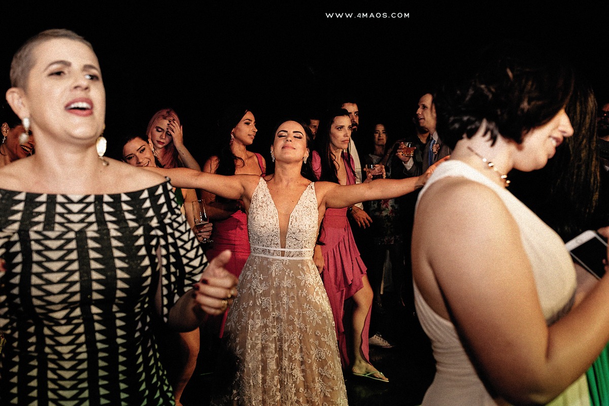 casamento de Mayara e Yámande por 4Mãos Fotografias na Fazenda Campo de Boi, festa