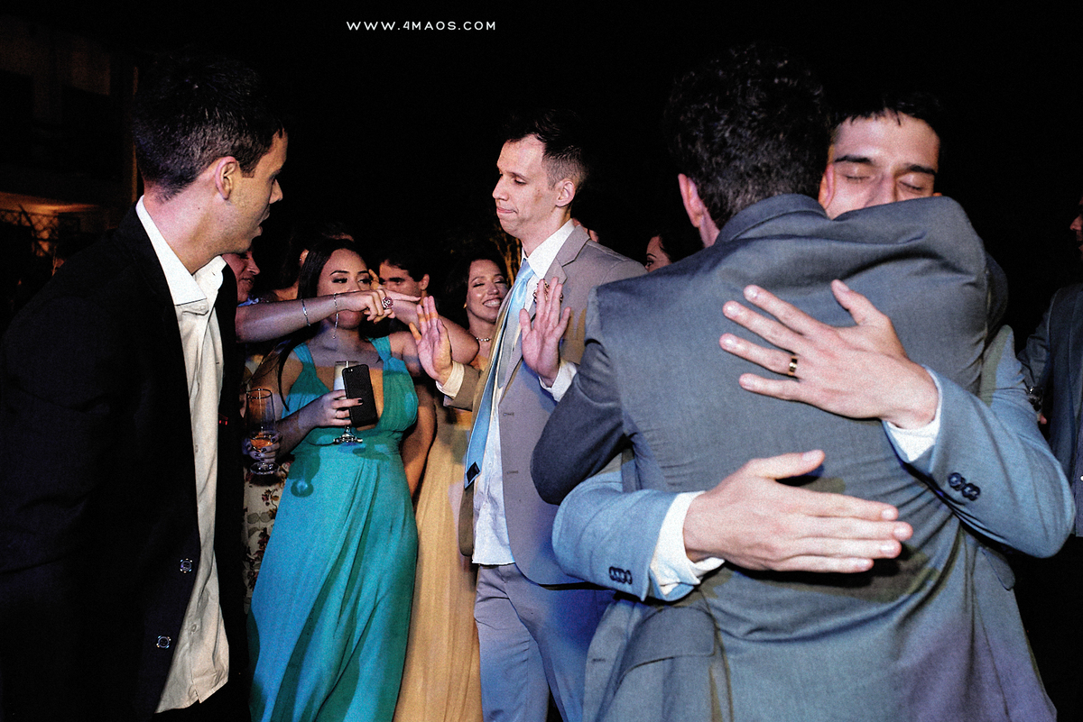 casamento de Mayara e Yámande por 4Mãos Fotografias na Fazenda Campo de Boi, festa