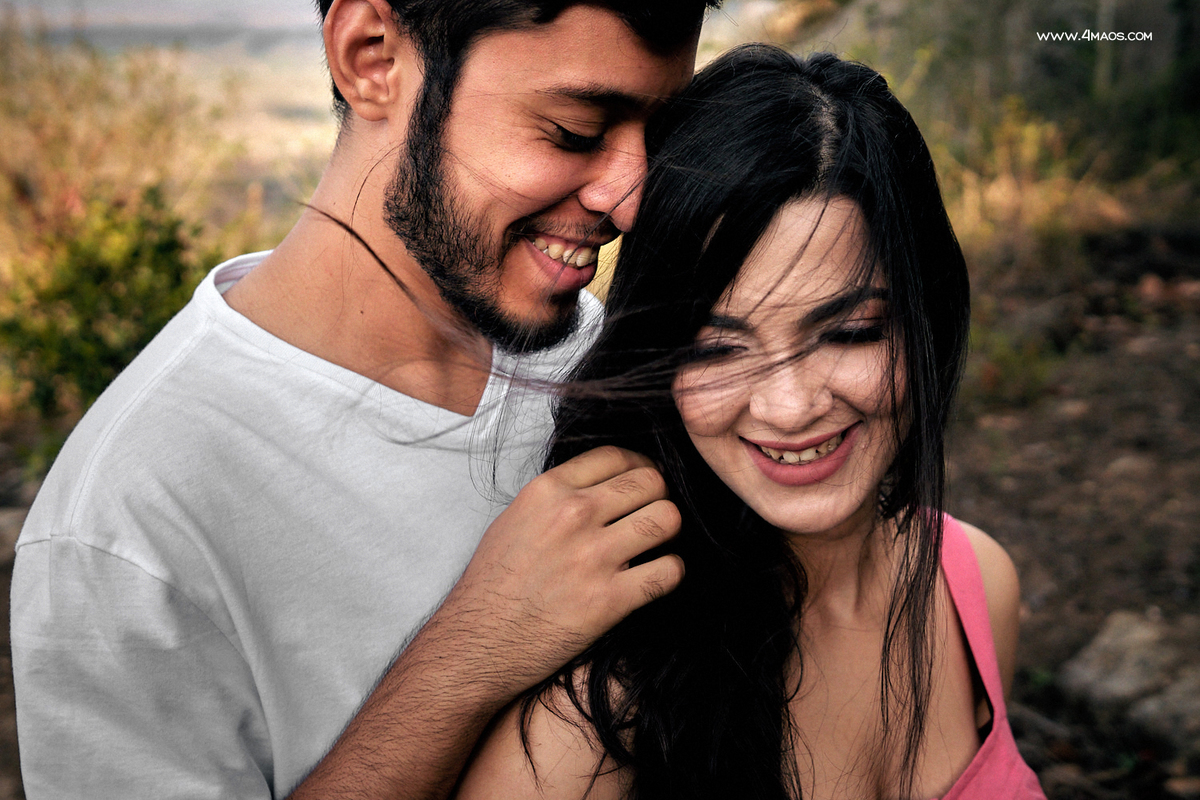Ensaio Dani e Victor na livraria por 4Mãos Fotografias o casal da livraria
