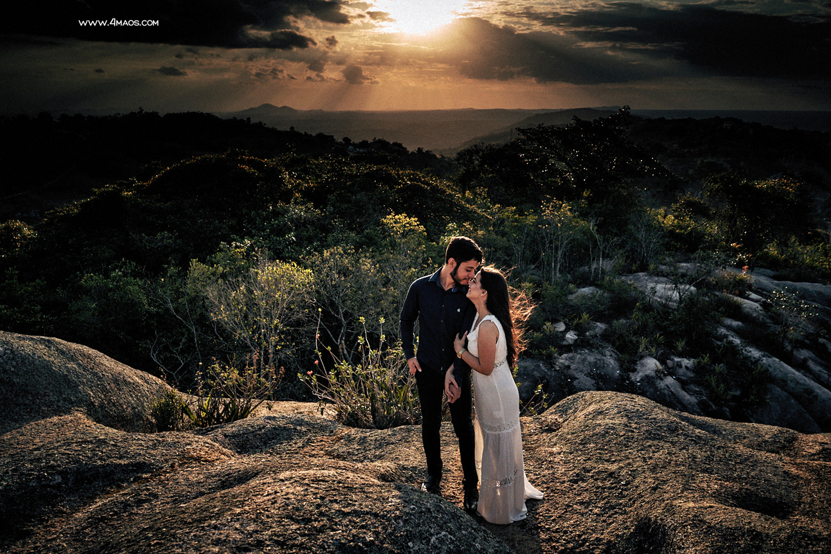 Ensaio Dani e Victor na livraria por 4Mãos Fotografias o casal da livraria