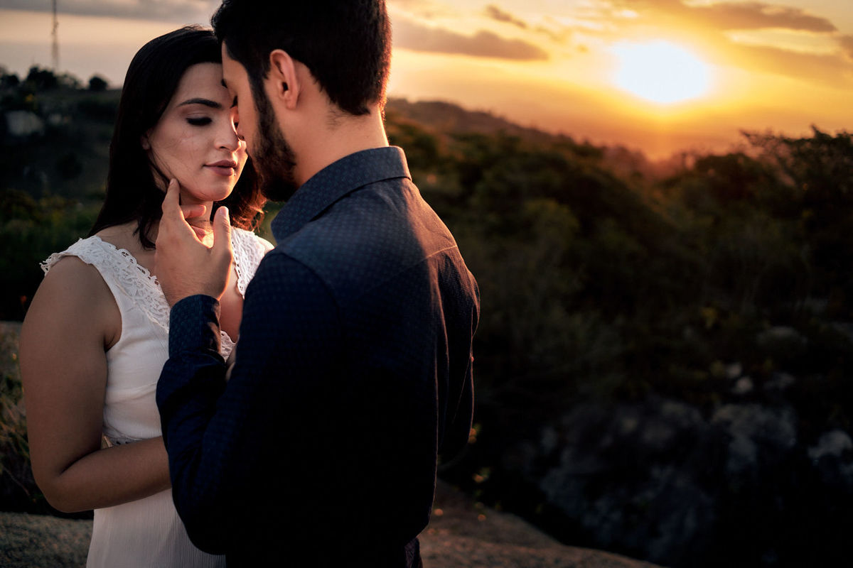 Ensaio Dani e Victor na livraria por 4Mãos Fotografias o casal da livraria