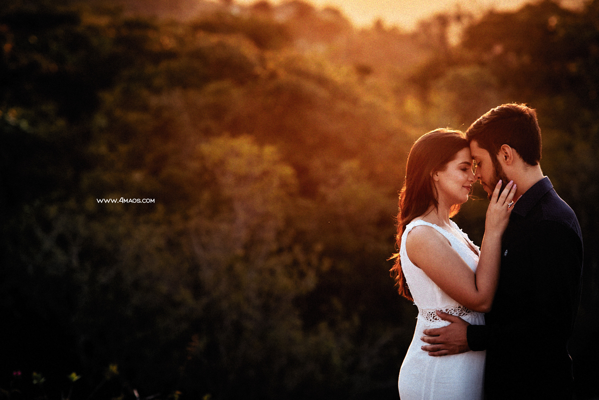 Ensaio Dani e Victor na livraria por 4Mãos Fotografias o casal da livraria