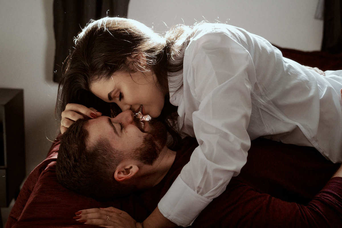 ensaio do casal Kelly e Victor em casa