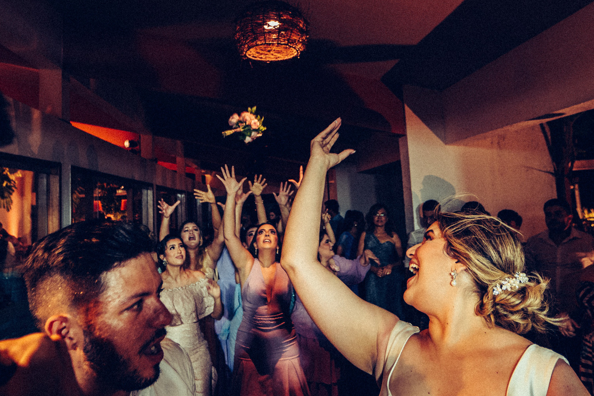 festa de casamento, casal dançando,