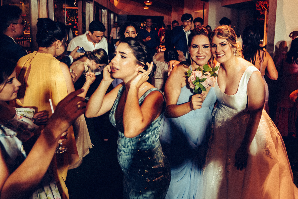 festa de casamento, casal dançando,