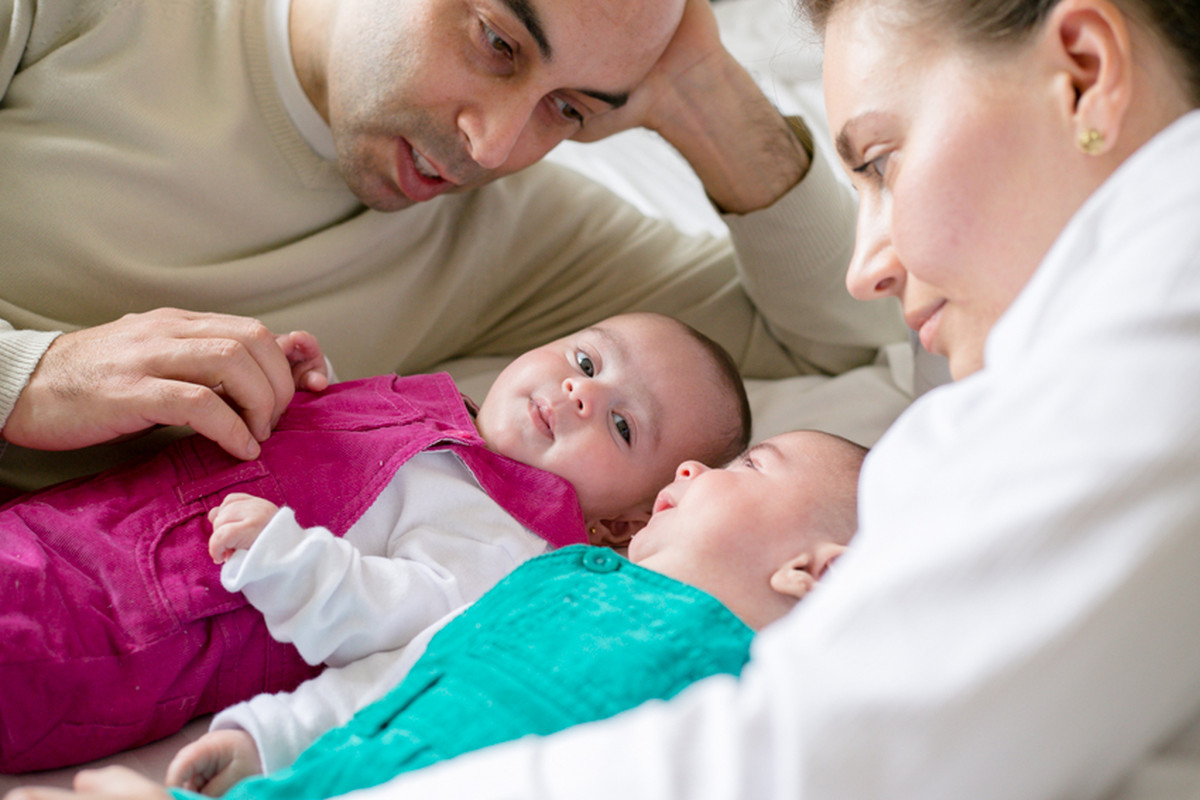 Pedro e Helena 3 meses – Acompanhamento Infantil