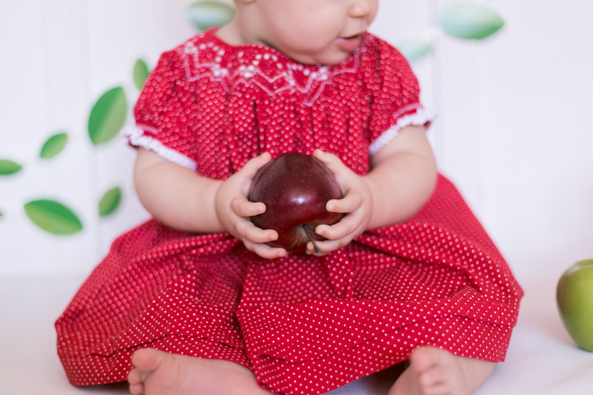 Luiza e as maçãs – Smash the Fruit