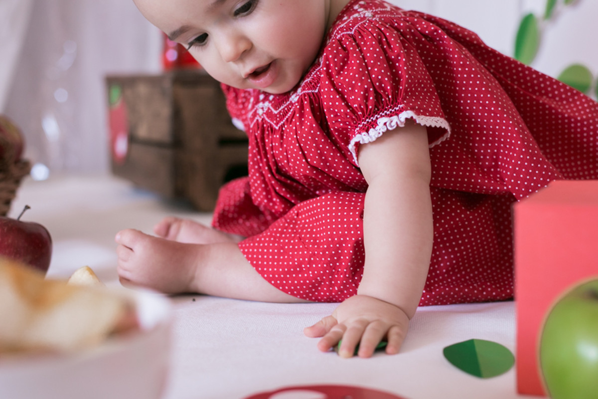 Luiza e as maçãs – Smash the Fruit