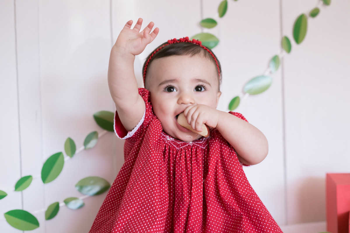 Luiza e as maçãs – Smash the Fruit