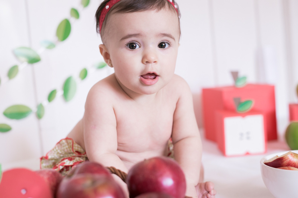 Luiza e as maçãs – Smash the Fruit