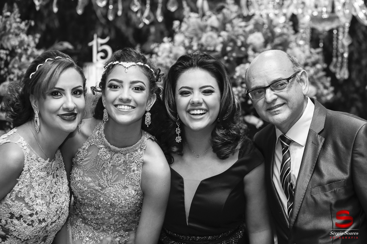 fotografo-fotografia-fotos-cuiaba-sergio-soares-mt-mato-grosso-brasil-aniversario-15-anos-juliana