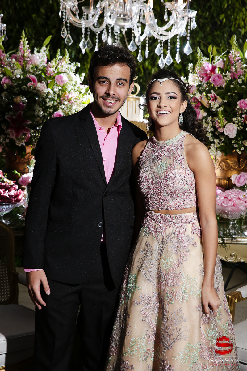 fotografo-fotografia-fotos-cuiaba-sergio-soares-mt-mato-grosso-brasil-aniversario-15-anos-juliana