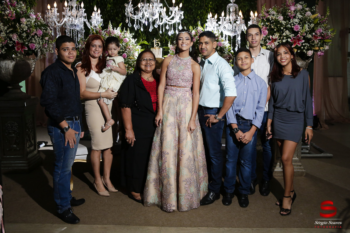 fotografo-fotografia-fotos-cuiaba-sergio-soares-mt-mato-grosso-brasil-aniversario-15-anos-juliana
