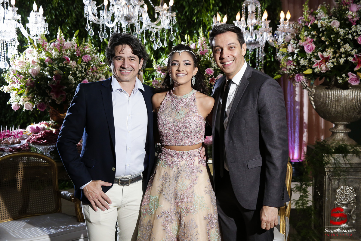 fotografo-fotografia-fotos-cuiaba-sergio-soares-mt-mato-grosso-brasil-aniversario-15-anos-juliana