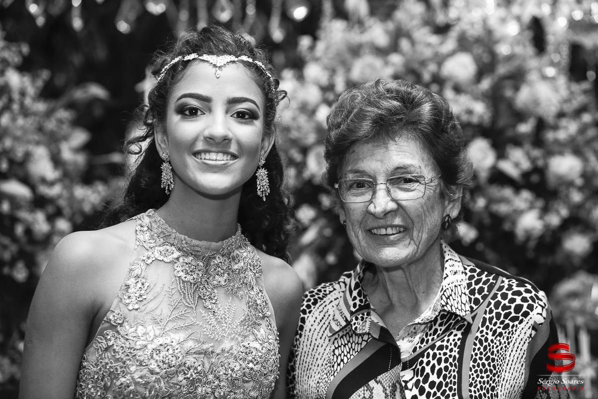 fotografo-fotografia-fotos-cuiaba-sergio-soares-mt-mato-grosso-brasil-aniversario-15-anos-juliana
