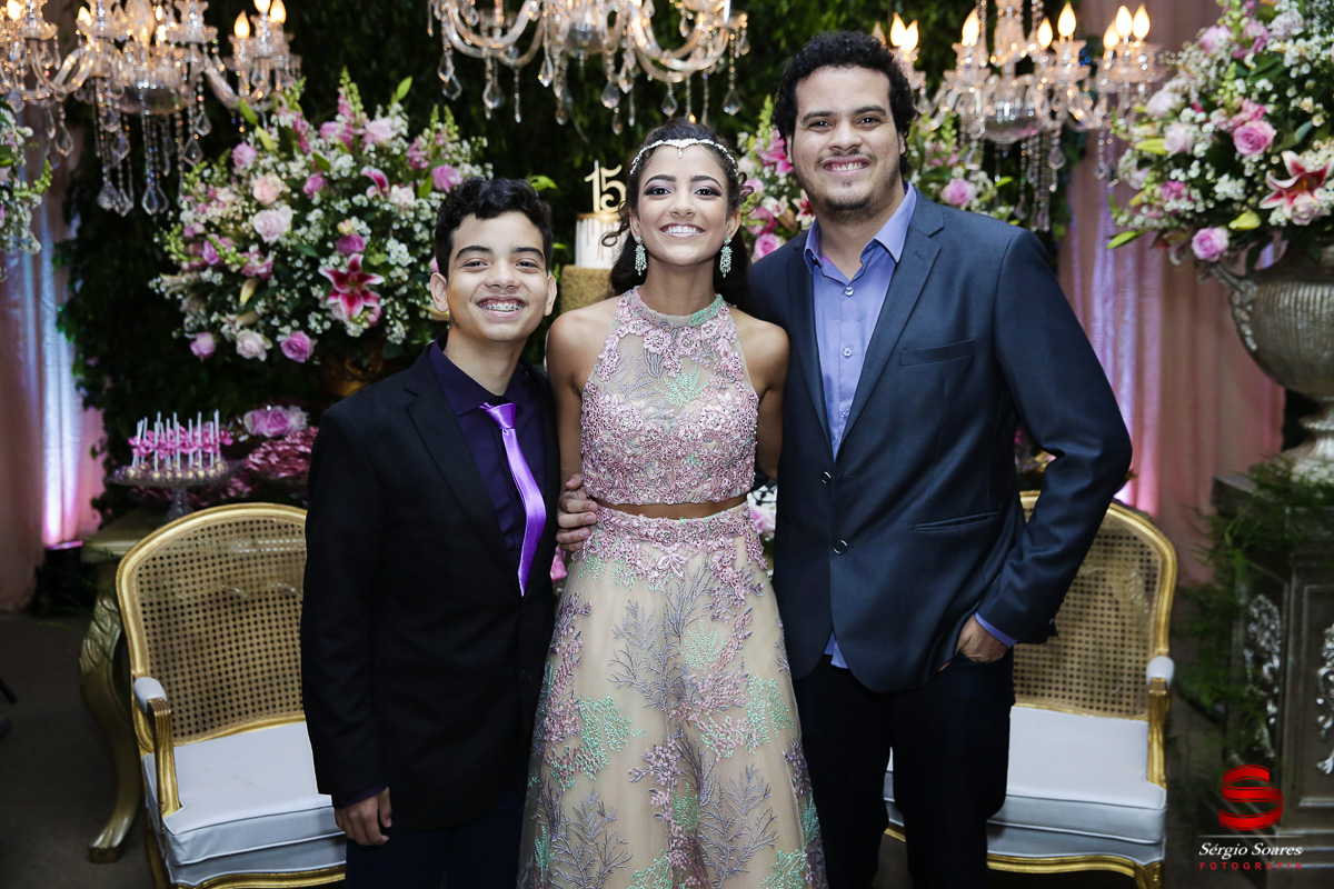 fotografo-fotografia-fotos-cuiaba-sergio-soares-mt-mato-grosso-brasil-aniversario-15-anos-juliana