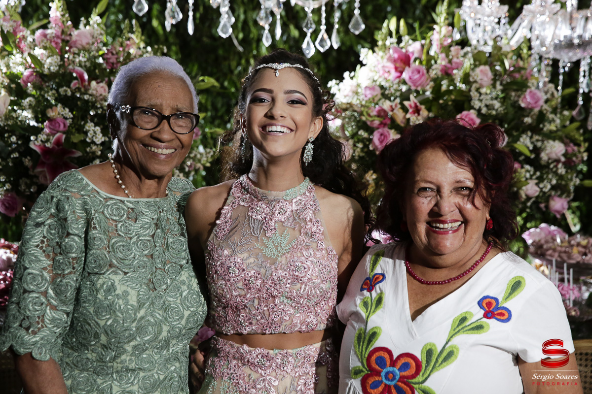 fotografo-fotografia-fotos-cuiaba-sergio-soares-mt-mato-grosso-brasil-aniversario-15-anos-juliana