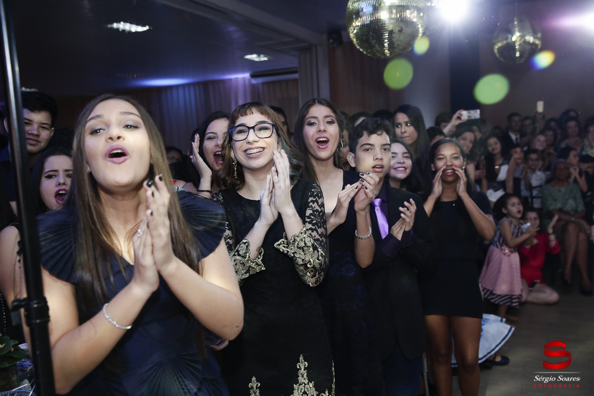 fotografo-fotografia-fotos-cuiaba-sergio-soares-mt-mato-grosso-brasil-aniversario-15-anos-juliana