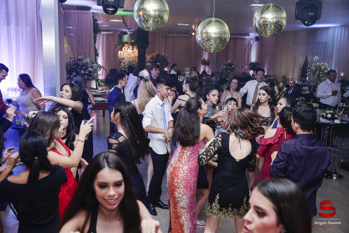 fotografo-fotografia-fotos-cuiaba-sergio-soares-mt-mato-grosso-brasil-aniversario-15-anos-juliana