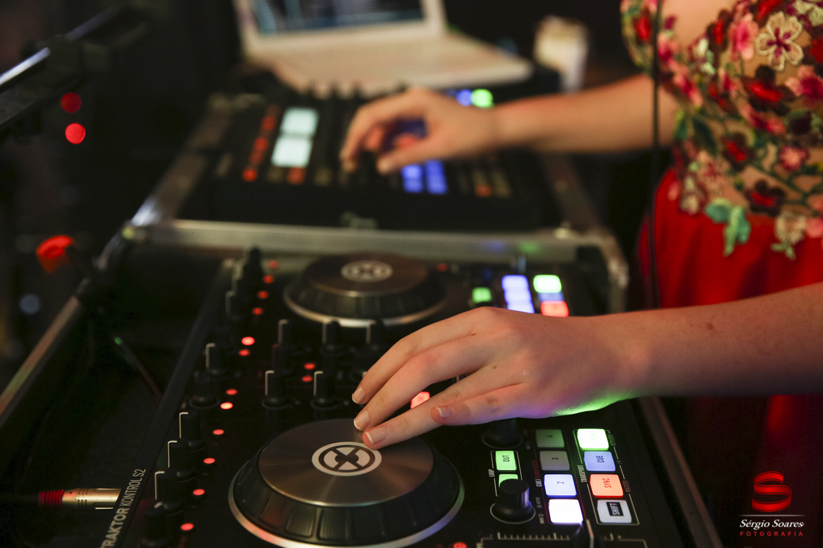 fotografia-fotografo-fotos-cuiaba-mt-mato-grosso-brasil-sergio-soares-aniversario-aniver-15-anos-debutante-suely-victoria